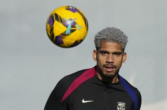 Deco le ha pedido que se vaya por el bien del Barça, con él, juegan con diez